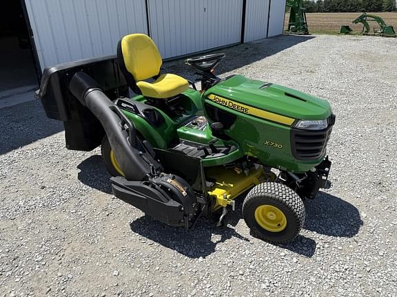Image of John Deere X730 equipment image 3