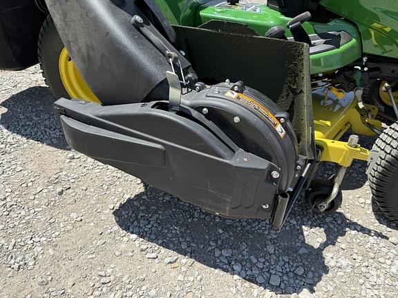 Image of John Deere X730 equipment image 4