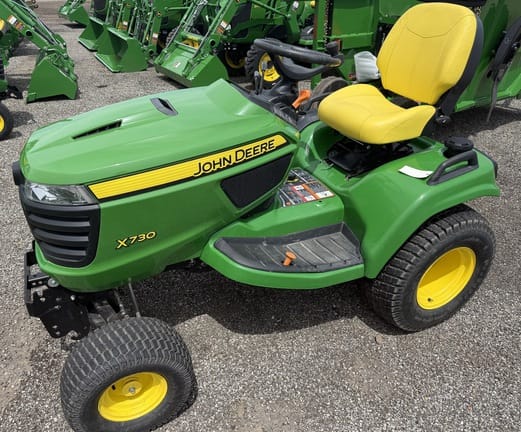 2018 John Deere X730 Equipment Image0