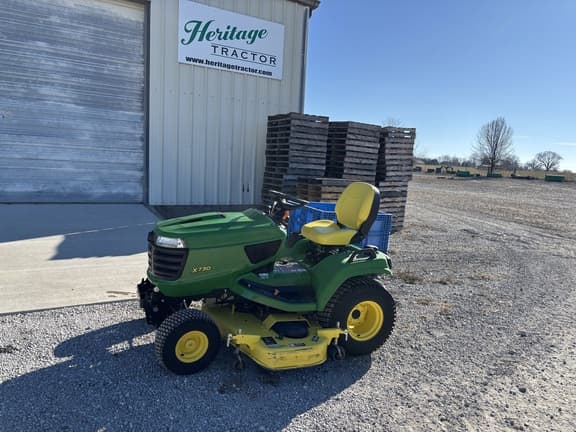 Image of John Deere X730 equipment image 1