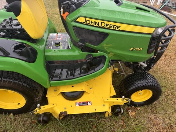 Image of John Deere X730 equipment image 2