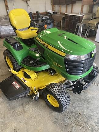 Image of John Deere X730 equipment image 2