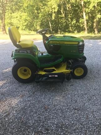 Image of John Deere X730 equipment image 1