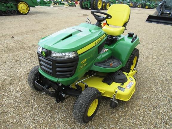 Image of John Deere X734 equipment image 4