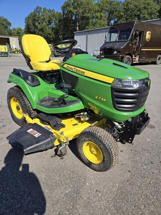 Image of John Deere X734 equipment image 3