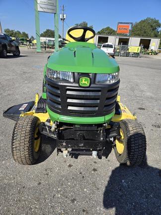 Image of John Deere X734 equipment image 1
