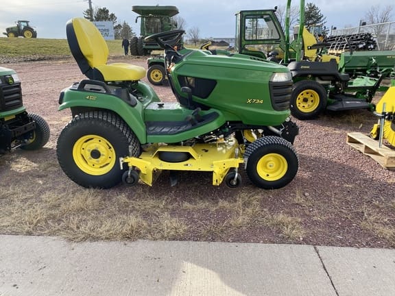Main image John Deere X734