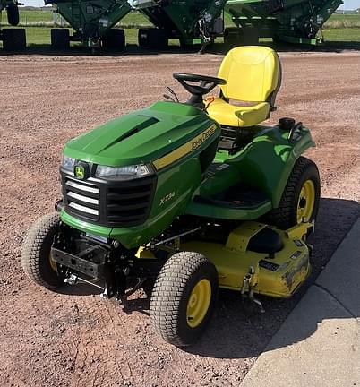 Image of John Deere X734 equipment image 3