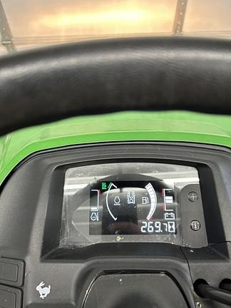 Image of John Deere X734 equipment image 4