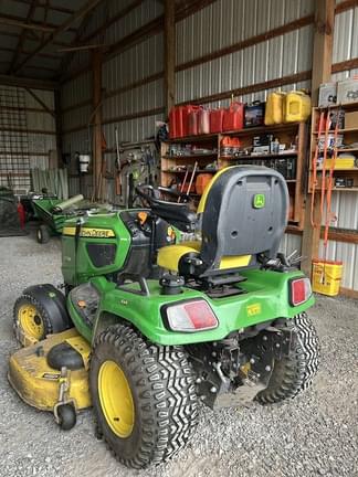 Image of John Deere X738 equipment image 4