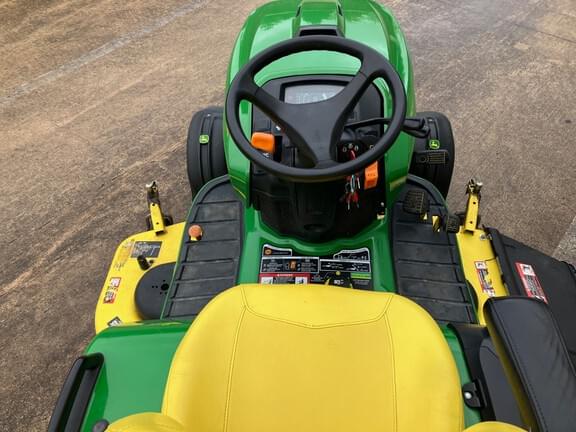Image of John Deere X738 equipment image 4