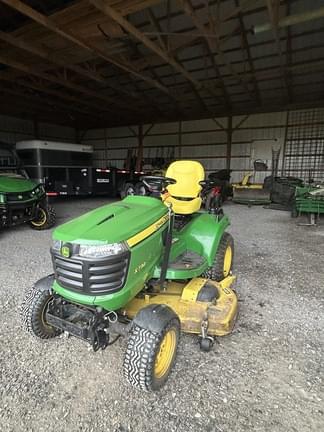 Image of John Deere X738 equipment image 2