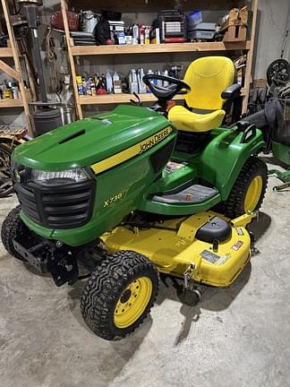 Image of John Deere X738 Primary image