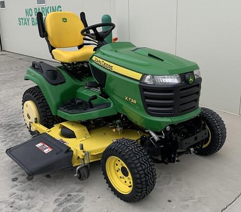 Image of John Deere X738 Primary image