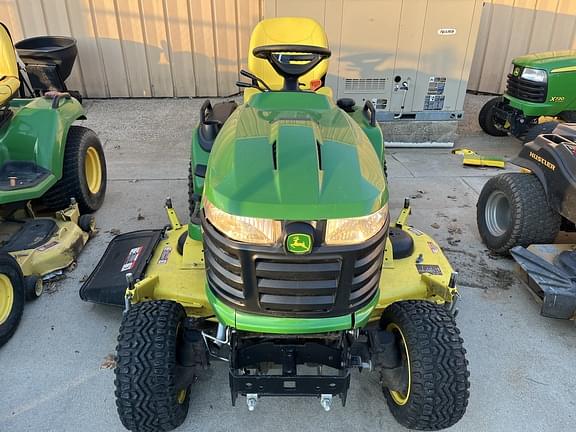 Image of John Deere X738 equipment image 3