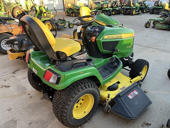 Image of John Deere X738 equipment image 1