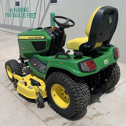 Image of John Deere X738 equipment image 4
