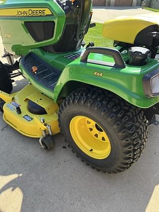 Image of John Deere X738 equipment image 3