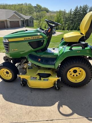 Image of John Deere X738 Primary image