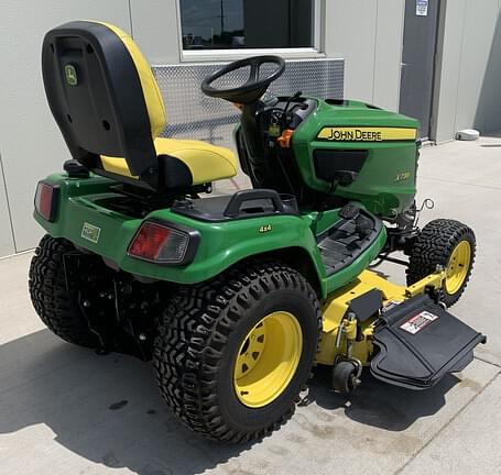 Image of John Deere X738 equipment image 2