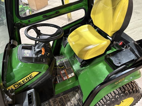 Image of John Deere X739 equipment image 3