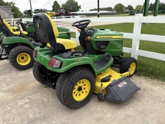 Image of John Deere X739 equipment image 2