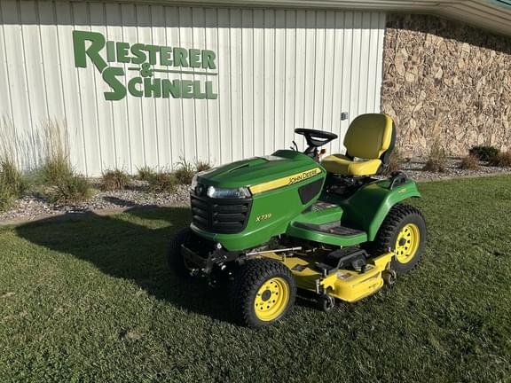 Image of John Deere X739 Primary image
