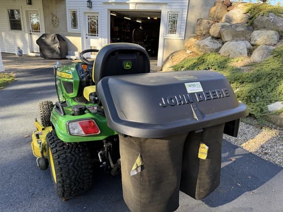 Image of John Deere X739 equipment image 2