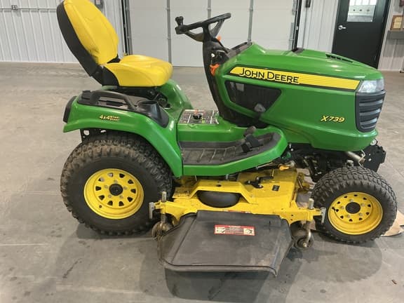 Image of John Deere X739 equipment image 1