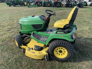 Main image John Deere X739