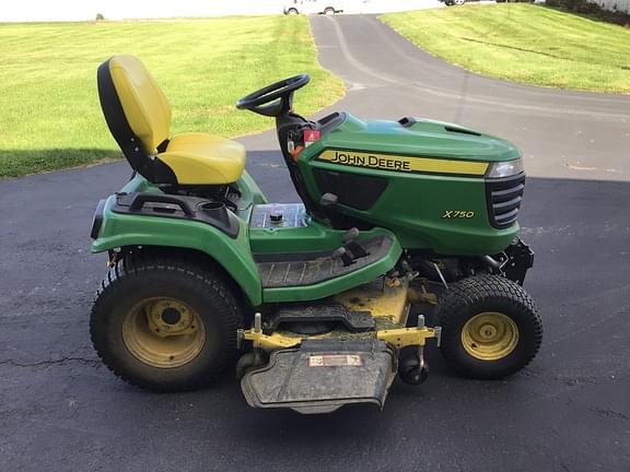 Image of John Deere X750 Primary image