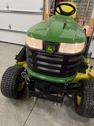 Image of John Deere X750 equipment image 3