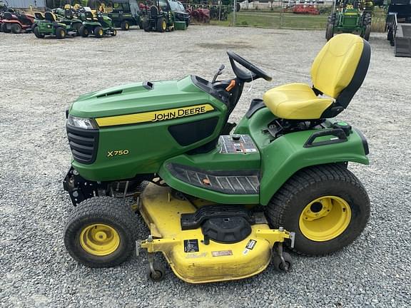 Image of John Deere X750 Primary image