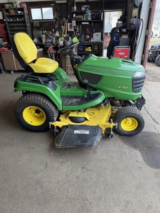 Image of John Deere X750 equipment image 1
