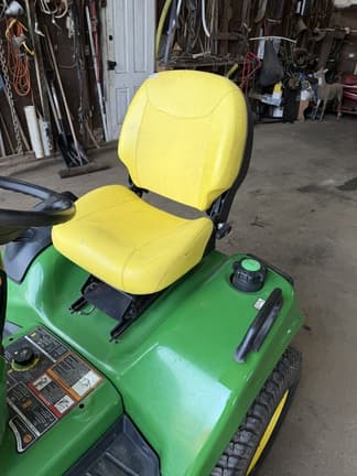 Image of John Deere X750 equipment image 4