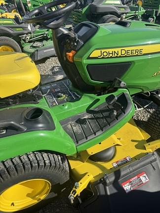 Image of John Deere X750 equipment image 2