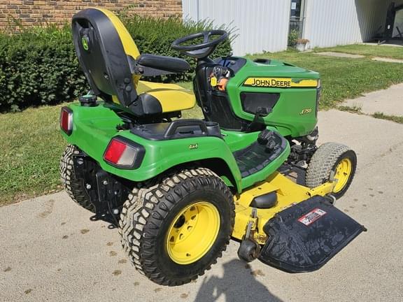 Image of John Deere X758 equipment image 4