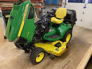 Main image John Deere X758