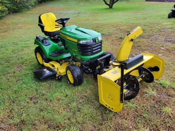 Main image John Deere X758