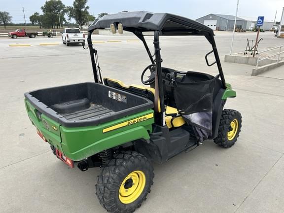 Image of John Deere XUV 560E equipment image 3