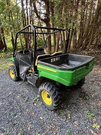 Image of John Deere XUV 560E equipment image 1