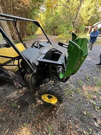 Image of John Deere XUV 560E equipment image 2