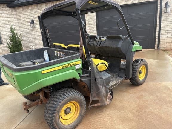 Image of John Deere XUV 560E equipment image 4