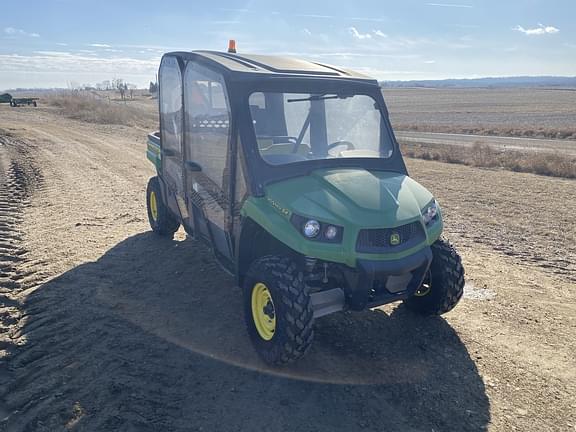 Image of John Deere XUV 560E equipment image 2