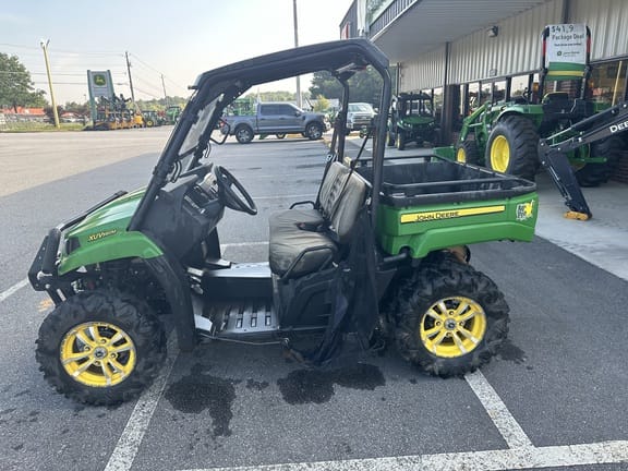 Main image John Deere XUV 590M
