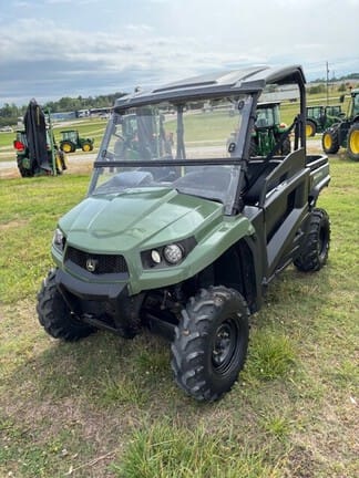 2018 John Deere XUV 590M Equipment Image0