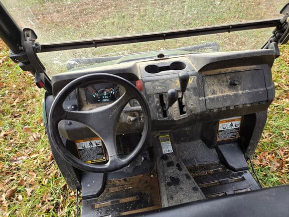 Image of John Deere XUV 590M S4 equipment image 4