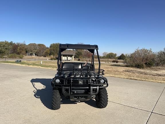 Image of John Deere XUV 825E equipment image 1