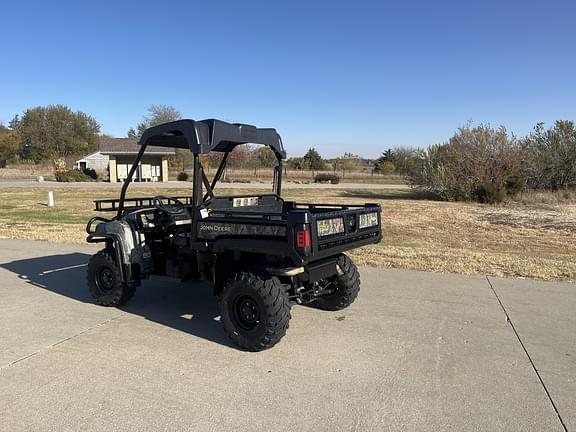 Image of John Deere XUV 825E equipment image 3