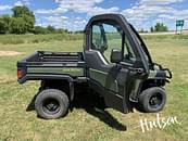 Thumbnail image John Deere XUV 825E 1